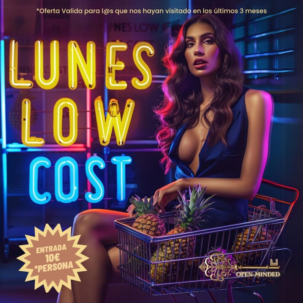 Mujer en carrito de compras con piñas, promocionando el Lunes Low Cost en Open-Minded Valencia